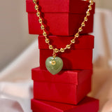 Collar de jade verde