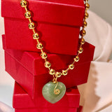 Collar de jade verde