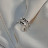 Anillo doble banda labrada en H
